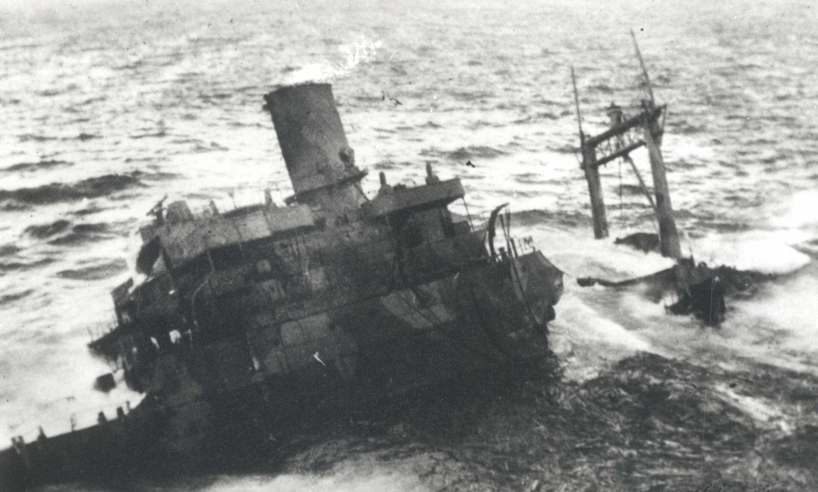 photo of the pollux ship wreckage